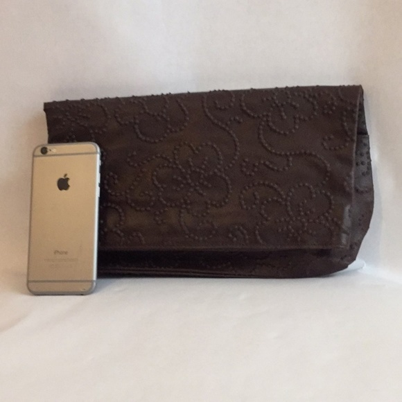 Poppie Coffee brown vegan leather foldover clutch - Picture 8 of 8